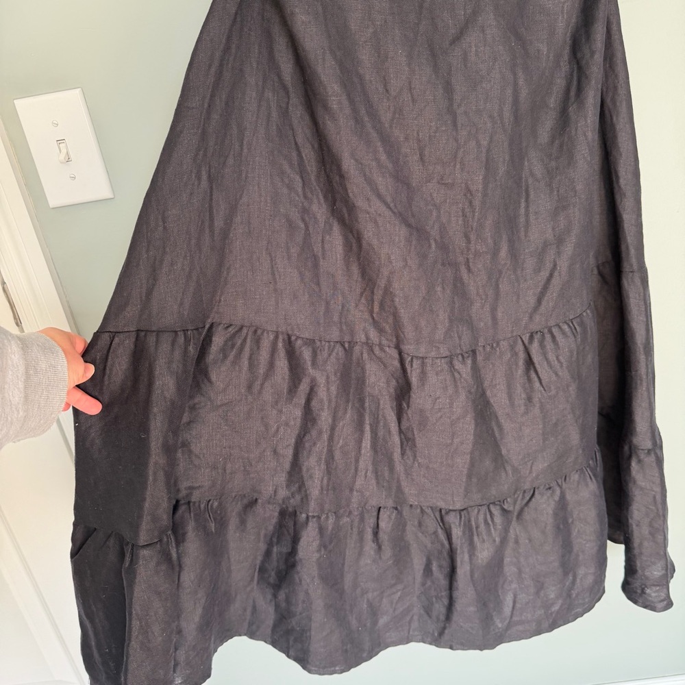 Reformation "Hyla" 100% Linen Black Sleeveless Ruffle-Trim Tiered Midi Dress - Picture 5 of 14